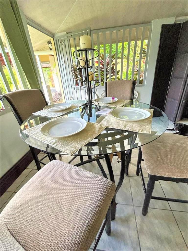 Casa Sophia 3 Listings Apartment 1 Or Apartment 2 Separately Or Apt 1 And 2 Together All With Fo Internet Guápiles Exterior foto